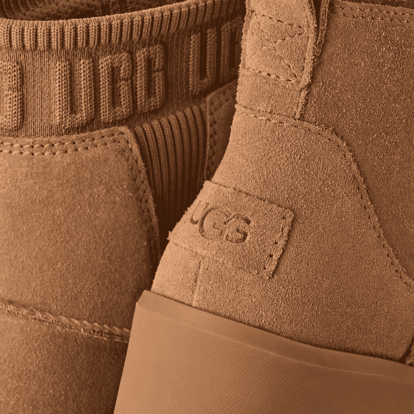 UGG® Women’s Moxy Chelsea Chestnut