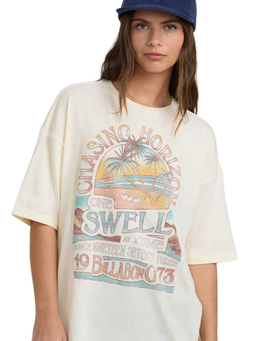 Billabong Women's The Sun Rises SS Tee White Cap