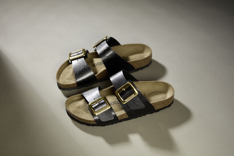 Birkenstock Women's Sydney Luxe Buckle Sandal Graceful Licorice