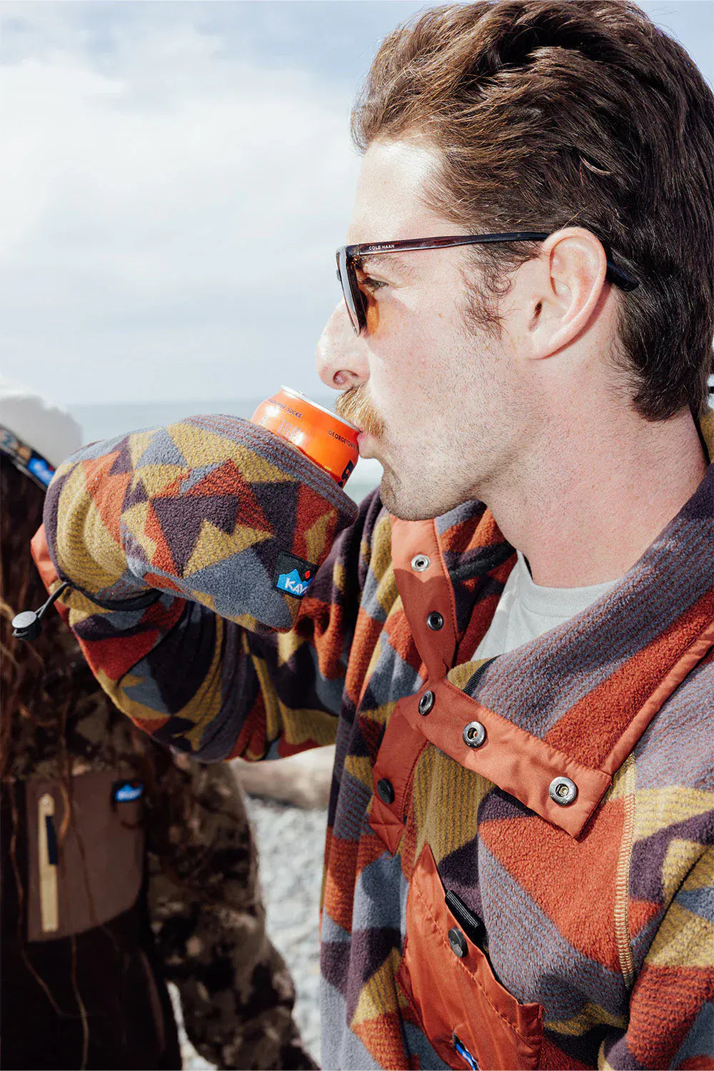 Kavu Drink Mitt KAVU Angle