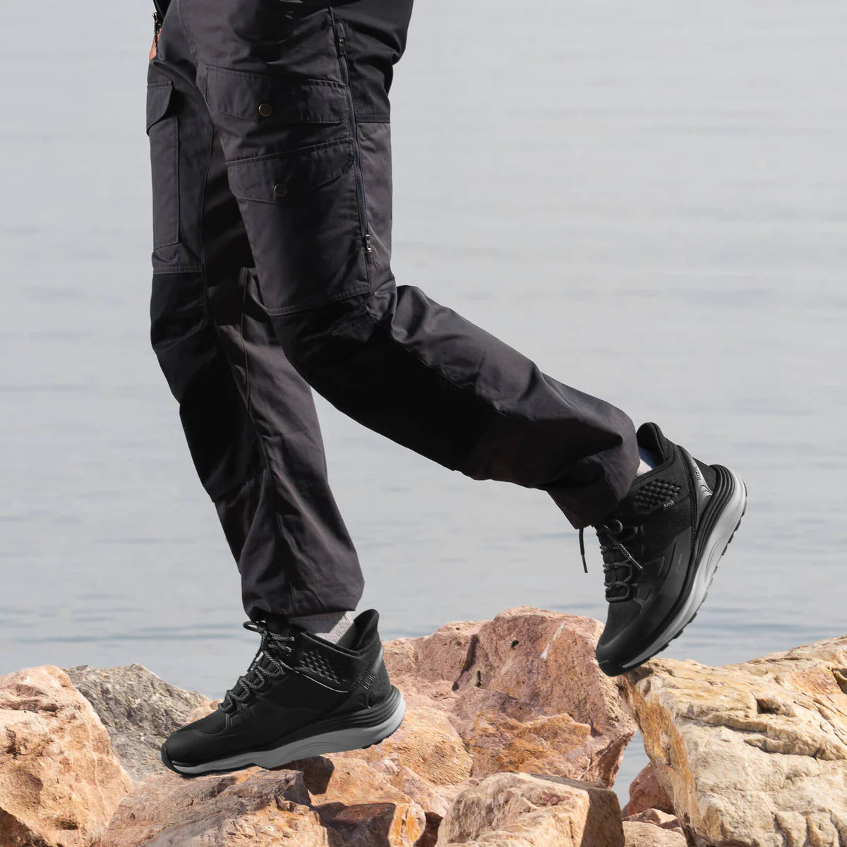 Kizik Men's London AT Mid WP Black Alloy
