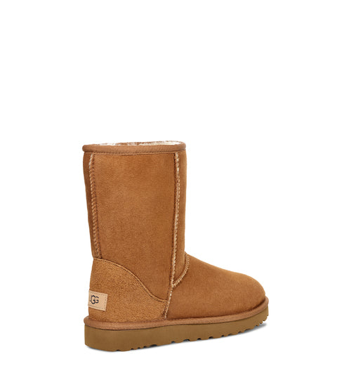 UGG® Women's Classic Short II Chestnut