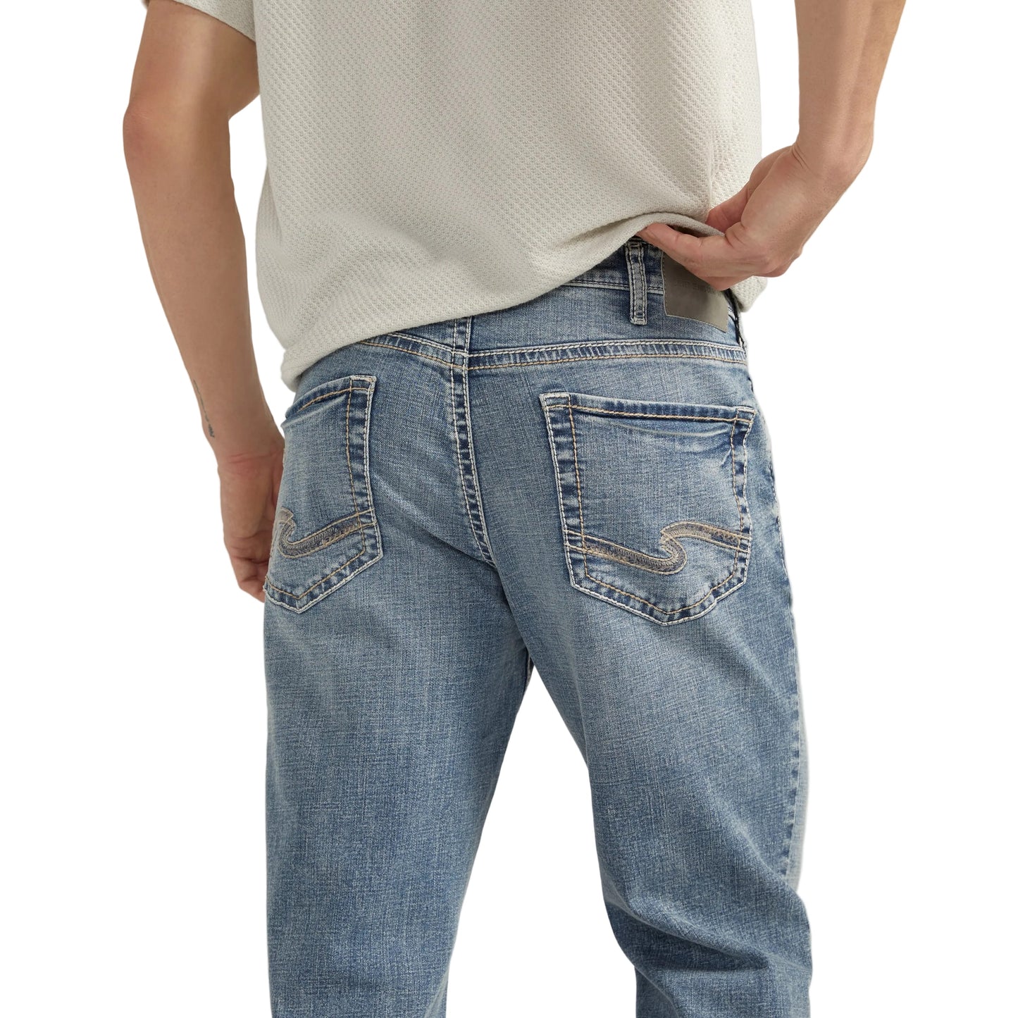 Silver Men’s Apparel > Denim Silver Men Zac Relaxed Fit Straight Leg Jeans M42411SDK241