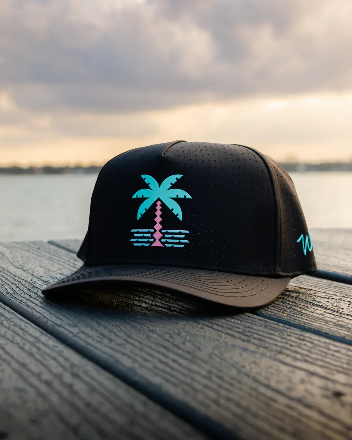Waggle Accessories > Hats Black Waggle South Beach Repel Hat