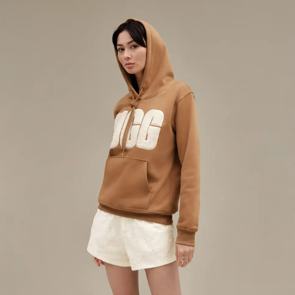 UGG® Women's Rey UGGfluff Logo Hoodie Chestnut / Plaster