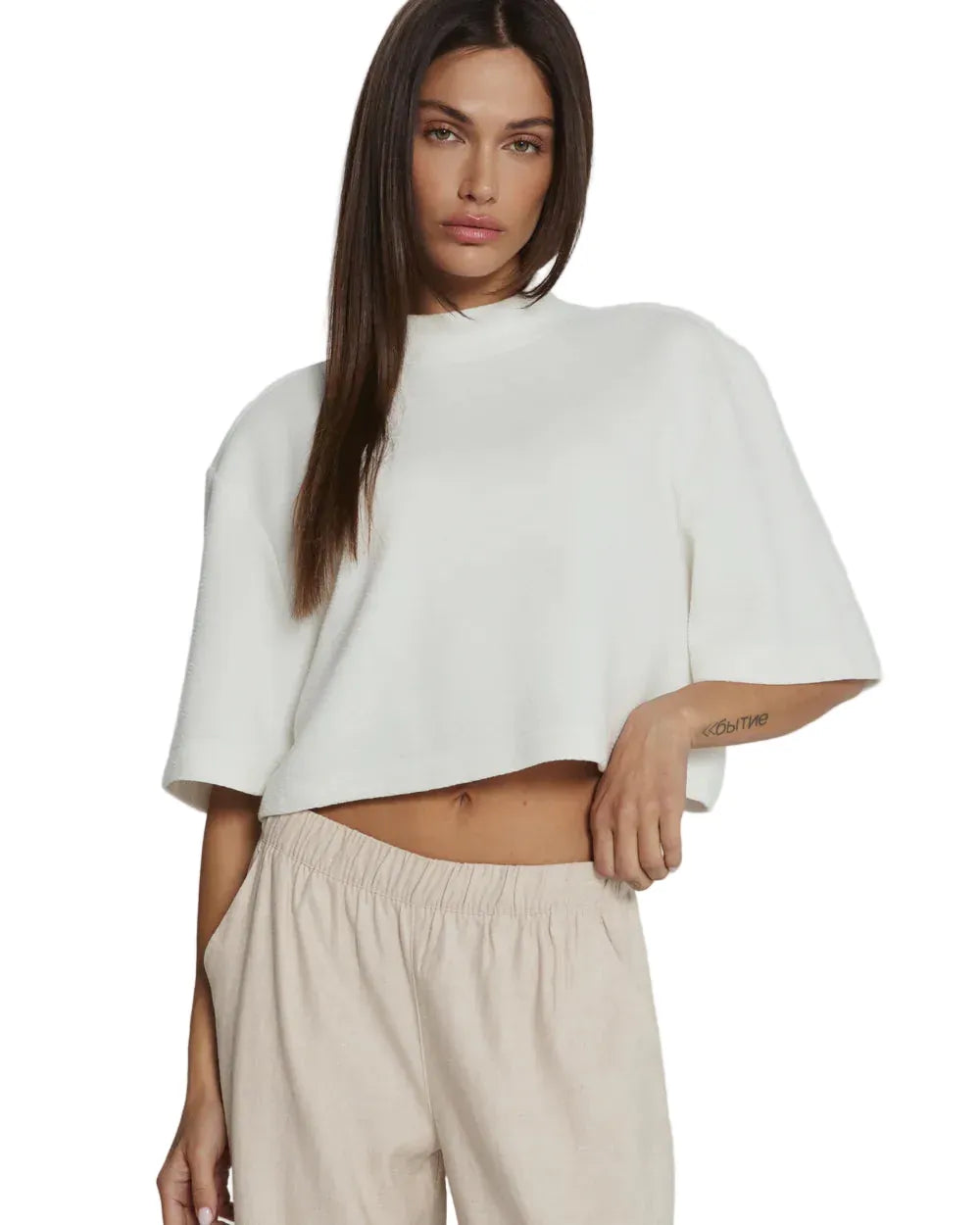 7 Diamonds 184 7 Diamonds Women’s Ellis Short Sleeve Crop Top White