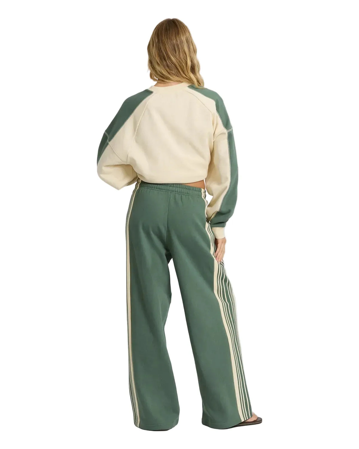 Billabong Women’s Apparel > Pants Billabong Women's High Grade Flc Pant Rain Forest
