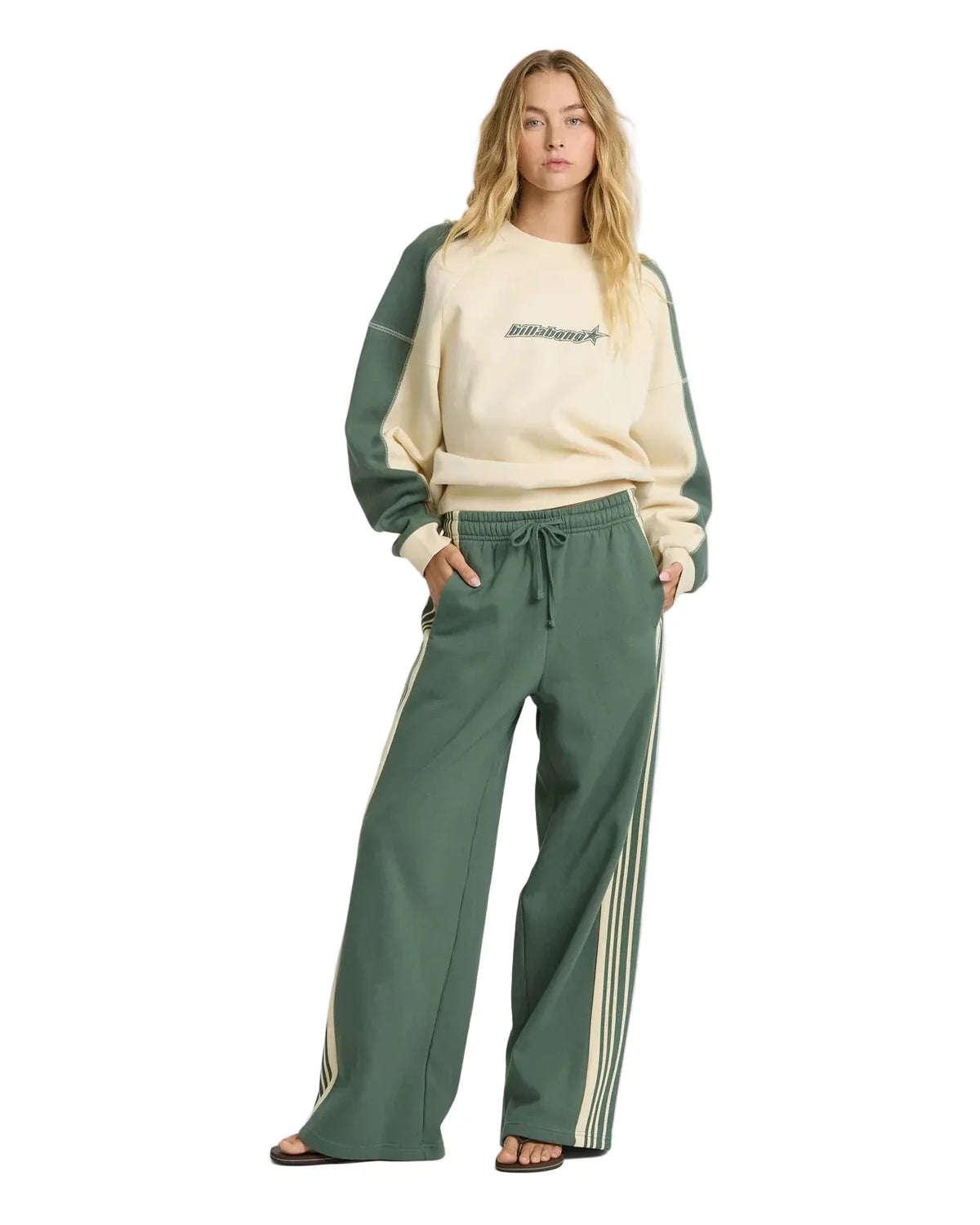 Billabong Women’s Apparel > Pants Billabong Women's High Grade Flc Pant Rain Forest