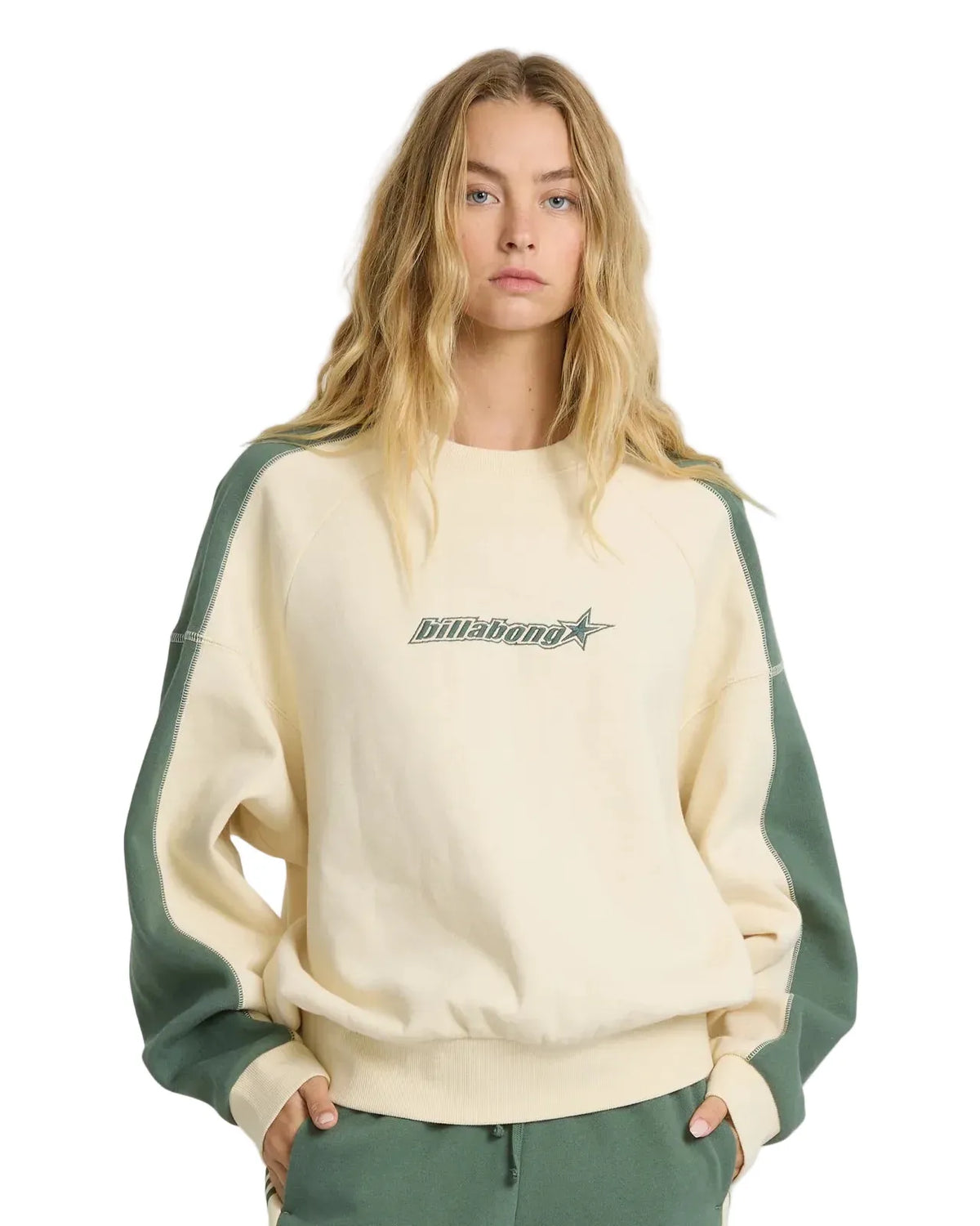 Billabong Women's Apparel > Sweatshirts & Hoodies Billabong Women's High Grade Crew Flc Rain Forest