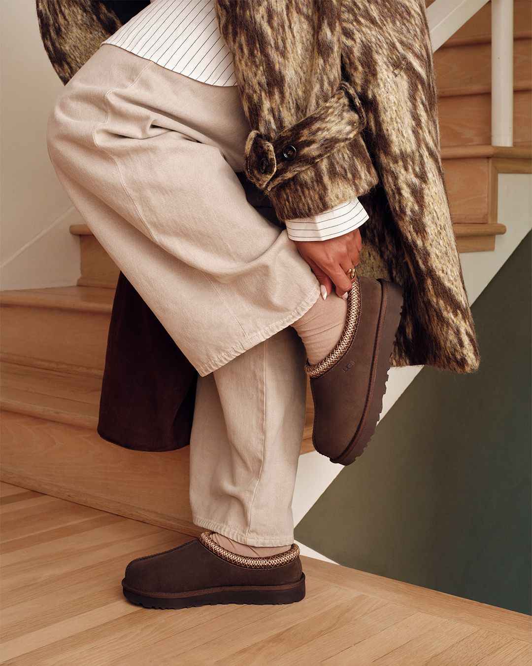 UGG Women’s Footwear > Slippers UGG® Women's II Dusted Cocoa